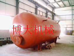 熱力噴霧式除氧器